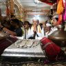 Ashadhi Wari 2026 : आषाढी वारीचा भक्तिमय सोहळा; मुख्यमंत्री फडणवीसांनी केले श्री संत ज्ञानेश्वर महाराजांच्या पादुकांचे पूजन