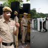 NEW DELHI : आमच्यावर विटा आणि कुंडी फेकून मारल्या , जखमी दिल्ली पोलिसांनी दिली माहिती