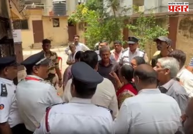 मध्यरात्री मिरा रोडवर थरार! मीटर बॉक्सला भीषण आग; धुराच्या कोंडीत अडकलेल्या १०४ रहिवाशांची सुखरूप सुटका