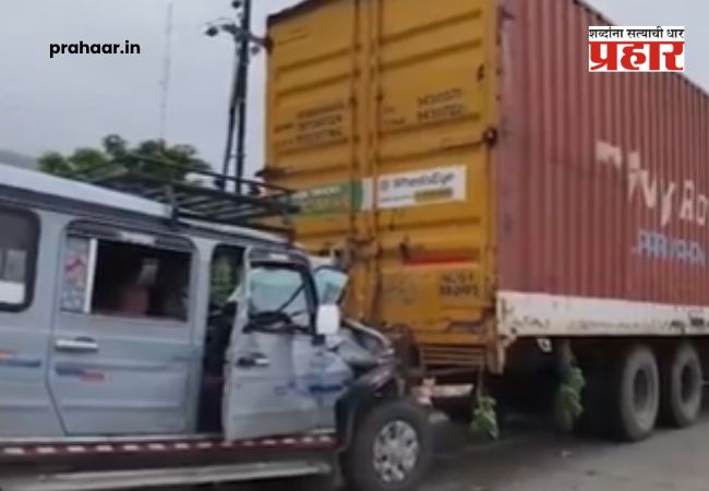 Mumbai Nashik Highway : मुंबई-नाशिक महामार्गावर उभ्या ट्रकला क्रूझरची धडक; ८ जण गंभीर जखमी, व्हिडिओ व्हायरल