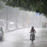 Rain Alerts : हवामान खात्याचा रेड, ऑरेंज, यलो आणि ग्रीन अलर्ट म्हणजे काय? जाणून घ्या संपूर्ण माहिती