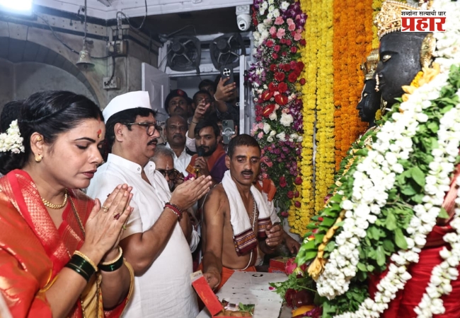 Ashadhi Ekadashi : वडाळा येथील ‘प्रतिपंढरपूर’ विठ्ठल मंदिरात मुंबईच्या महापौर श्रीमती रितू तावडे यांच्या हस्ते महापूजा आणि महाअभिषेक संपन्न