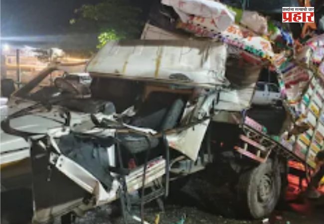 Road Accident : गुरुपौर्णिमेच्या दर्शनावरून परतताना काळाचा घाला! शिर्डीहून येणाऱ्या भाविकांच्या पिकअपला कंटेनरची भीषण धडक; २ ठार, २३ जण जखमी