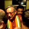 Shashi Tharoor : लिफ्टमध्ये अडकले शशी थरूर; १५ मिनिटांनंतर अग्निशमन दलाने केली सुटका