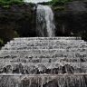 Waterfall Trip : धबधब्याखाली भिजायचंय? मग हे 5 वॉटरप्रूफ गॅझेट्स नक्की सोबत ठेवा