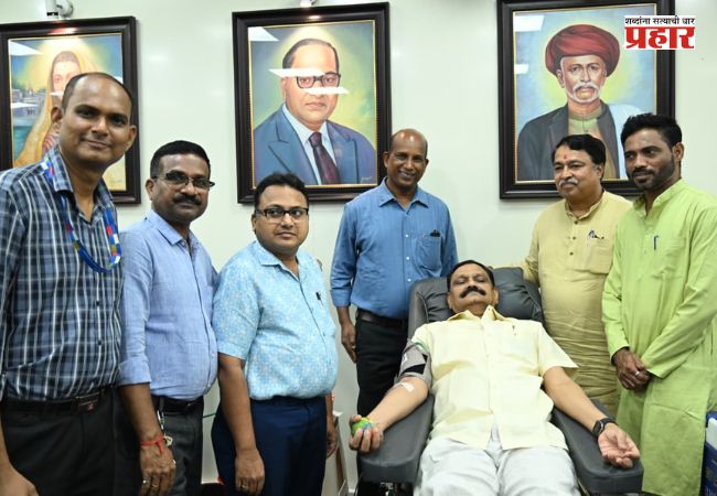 Devendra Fadnavis’s Birthday : वाढदिवस समाजसेवेला अर्पण! मुख्यमंत्री फडणवीसांच्या वाढदिवसाच्या निमित्ताने भाजप प्रदेश कार्यालयात रक्तदान शिबिराचे आयोजन