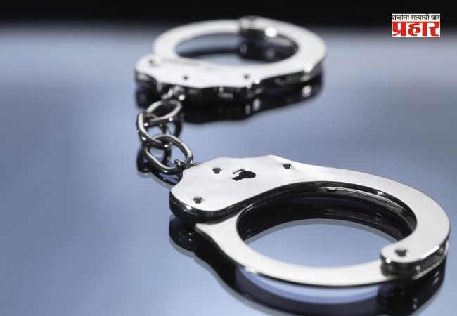 Crime News : सिंगापूरमध्ये बनावट हिऱ्याच्या मदतीने 2 लाख डॉलरच्या हिऱ्याची चोरी; दोन भारतीयांना अटक