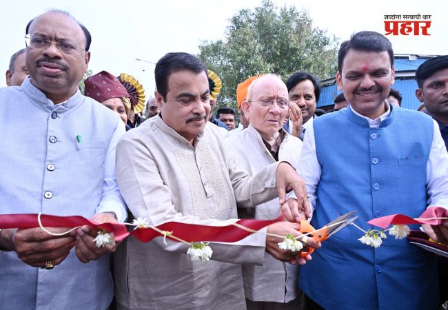 Devendra Fadnavis : रेल्वे फाटक मुक्त महाराष्ट्र करण्यासाठी येत्या तीन वर्षात 145 रेल्वे उडाण पुलांचे बांधकाम – मुख्यमंत्री देवेंद्र फडणवीस