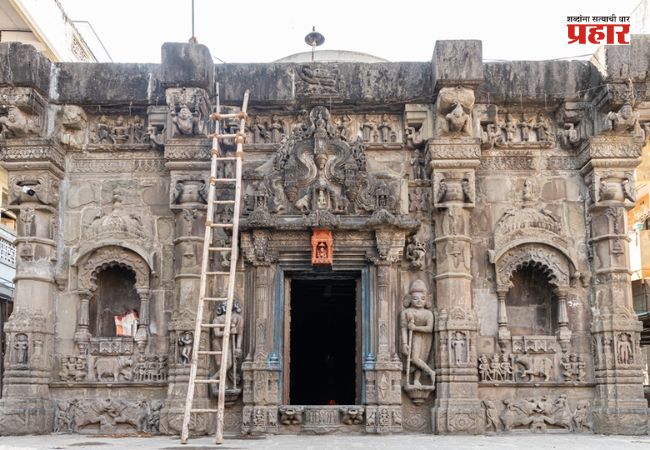 PUNE : पुण्यातील ‘या’ गणपती मंदिराचं अनोखे  रहस्य! वर्षातून फक्त एकदाच उघडतं तळघर; 270 वर्षांची अनोखी परंपरा