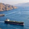 Iran Missile Attack on UAE Oil Tanker : होर्मुझमध्ये तणावाचा स्फोट! UAEच्या दोन तेलवाहू जहाजांवर इराणचा क्षेपणास्त्र हल्ला; भारतीय खलाशी ठार, ८ जण जखमी