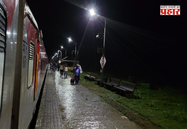 Ratnagiri News : धक्कादायक! दिड वर्षांच्या चिमुकल्यासह आईने मारली मांडवी एक्सप्रेसमधून उडी