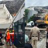 Moshi building collapse : मोशी इमारत दुर्घटना : एकाचा मृत्यू, सहा जण अद्याप ढिगाऱ्याखाली; २२ तासांपासून बचावकार्य सुरू