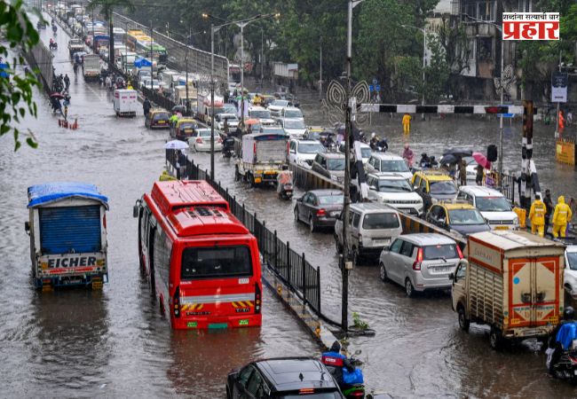 Mumbai Rain : मुंबईत मुसळधार पावसाचा तडाखा! २९१ ठिकाणी झाडे कोसळली, २२ ठिकाणी भिंती-घरांचे नुकसान; पुढील २४ तास अतिवृष्टीचा इशारा