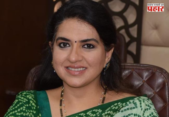 Shaina NC : मुंबईतील सर्व धोकादायक झाडांचे त्रयस्थ संस्थेकडून ऑडिट करा; शिवसेना राष्ट्रीय प्रवक्त्या शायना एन सी यांची मागणी