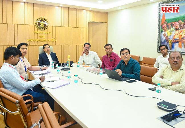 Nitesh Rane : सिंधुदुर्ग जिल्ह्यातील सर्व ग्रामपंचायतींमध्ये ‘स्वयंपूर्ण सिंधुदुर्ग’ संकल्पना; मंत्री नितेश राणे यांच्या दालनात सादरीकरण