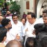 Ashish Shelar : गणेशमूर्ती आगमन मार्गांची २४ तासांत पाहणी; प्रशासकीय कसूर आढळल्यास कारवाई - आशिष शेलार