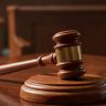 High Court Verdict : अपंगत्व हे घटस्फोटाचं कारण ठरू शकत नाही! पत्नीला सोडणाऱ्या पतीला उच्च न्यायालयाचे फटकारे