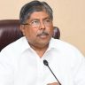 Chandrakant Patil : स्वयंअर्थसहाय्यित विद्यापीठांत मराठी भाषा विभाग अनिवार्य; NEPच्या प्रभावी अंमलबजावणीचा चंद्रकांत पाटील यांच्याकडून आढावा