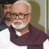 Chhagan Bhujbal : कार्यकर्त्यांनी लावलेले पालकमंत्री पदाचे बॅनर्स भुजबळांनी उतरवले