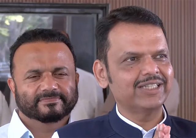 Devendra Fadnavis : अनेकांना मी दिल्लीत जावेसे वाटत असले, तरी मी महाराष्ट्रातच राहणार!