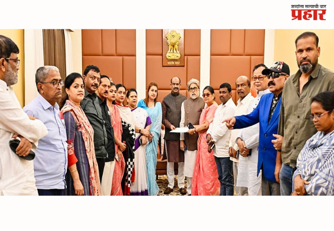 Lok Sabha Speaker issues notice to 20 rebel TMC MPs