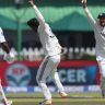 Ind vs SL Test Match : श्रीलंकेवर फॉलोऑनची टांगती तलवार : लंकेच्या ४६२ धावांत ५ गडी बाद; टीम इंडियाच्या विजयात पावसाचा अडथळा?