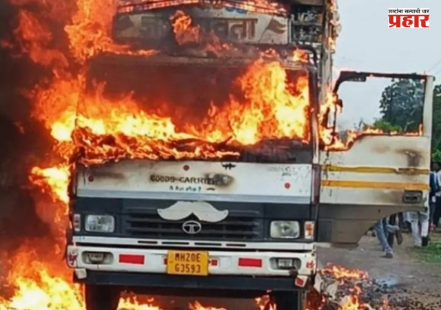 Jalgaon : जळगाव-ममुराबाद मार्गावर भीषण अपघात, कावड यात्रेतील १० वर्षीय मुलाचा मृत्यू ; संतप्त जमावाने वाहन पेटवले