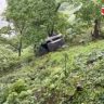 Khopoli Accident : ५० फूट खोल दरीत कोसळली भरधाव कार झाडात अडकली, अन् पुढच्याच क्षणी...खोपोलीत थरारक घटना!