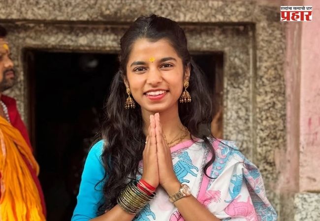 Maithili Thakur : ‘कुंभ भक्ती संगम’च्या दुसऱ्या दिवशी मैथिली ठाकूर यांच्या भजनाची मेजवानी