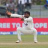 India vs Sri Lanka : कोलंबो कसोटीत पावसाच्या व्यत्ययाचा भारताला फटका, श्रीलंकेची १६ धावांची आघाडी; पाचव्या दिवशी रंगणार निर्णायक लढत