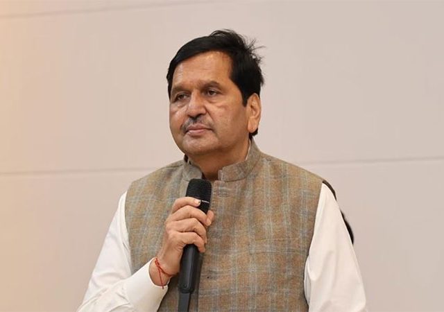 Mangal Prabhat Lodha : '‘ड्रग्स फ्री मुंबई’चा संदेश गणेशोत्सवातून द्यावा; गणेश मंडळांनी समाजप्रबोधनावर भर द्यावा'