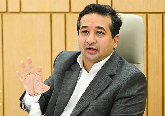 Nitesh Rane : 'सौरऊर्जेवर आधारित आधुनिक प्रवासी बोटींच्या वापराला चालना द्या'