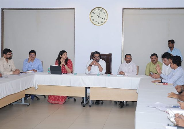 Palghar : अतिवृष्टीचा तडाखा बसलेल्या पालघरची सार्वजनिक बांधकाम मंत्री शिवेंद्रसिंहराजे भोसलेंनी केली पाहणी