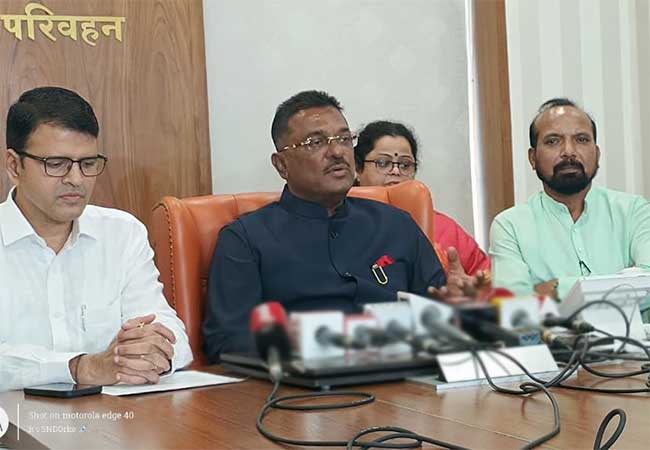 Basic Marathi : रिक्षा-टॅक्सी चालकांना जुजबी मराठी शिकण्यासाठी आणखी कालावधी मिळणार