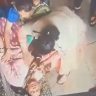 Women Heart Attack Video : 'अचानक छातीत दुखू लागलं... अन् पुढच्या 5 मिनिटांत जे घडलं ते थक्क करणारं! Video Viral