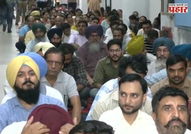Punjab : महागाई भत्त्यासाठी पंजाबमध्ये सरकारी कर्मचाऱ्यांचे आंदोलन; सचिवालयाचे कामकाज ठप्प