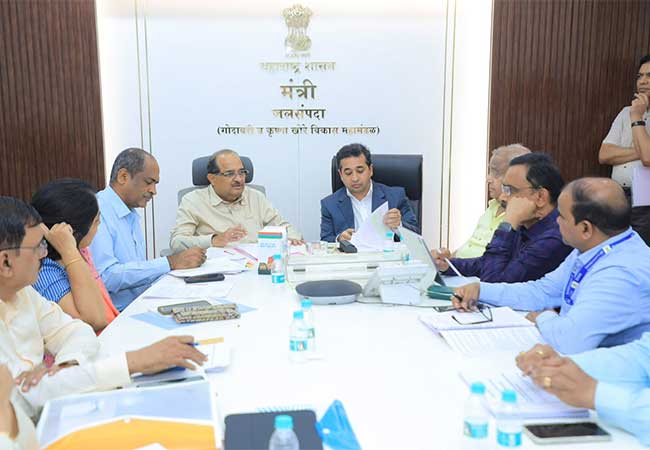 Radhakrishna Vikhe Patil : धरण क्षेत्रात मत्स्य व्यवसाय विकासासाठी सर्वेक्षण करणार