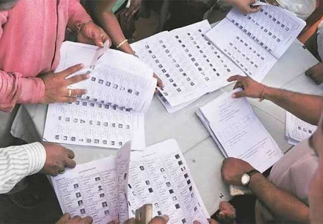 Maharashtra SIR : राज्यातील २.०७ कोटी मतदार ‘एसआयआर’ बाहेर; एकूण ७.७१ कोटी अर्ज जमा; १७.६३ लाख दुबार मतदारांची नोंद