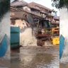 Prabhadevi Water Pipeline : प्रभादेवीत एलफिन्स्टन पुलाजवळ जलवाहिनी फुटली