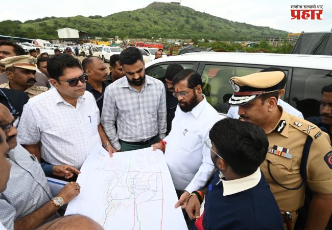 Eknath Shinde : पायाभूत सुविधांच्या उपलब्धतेसोबत, वाहतूक कोंडी सोडवण्यासाठी तातडीची, दीर्घकालीन उपाययोजना