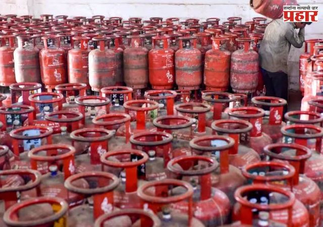 LPG Cylinder Price : ऑगस्टच्या पहिल्याच दिवशी मोठा दिलासा! कमर्शिअल गॅस सिलिंडर 192 रुपयांनी स्वस्त