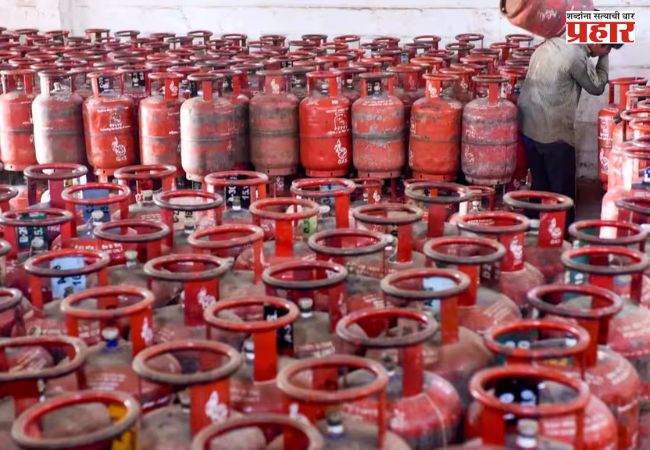 LPG Cylinder Price : ऑगस्टच्या पहिल्याच दिवशी मोठा दिलासा! कमर्शिअल गॅस सिलिंडर 192 रुपयांनी स्वस्त