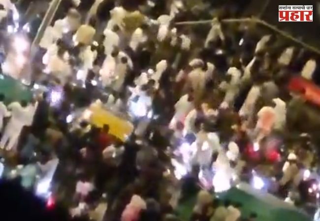 Mumbai News : ईद-ए-मिलाद मिरवणुकीतील संघर्षानंतर प्रक्षोभक व्हिडिओ व्हायरल; काळाचौकी पोलिसांकडून दोन गुन्हे दाखल