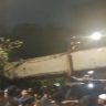 Mumbai Crane Accident : कुर्ला-ट्रॉम्बे मार्गावर क्रेन कोसळली; तीन महिन्यांच्या बाळासह 10 जण जखमी, रुग्णालयात उपचार सुरू