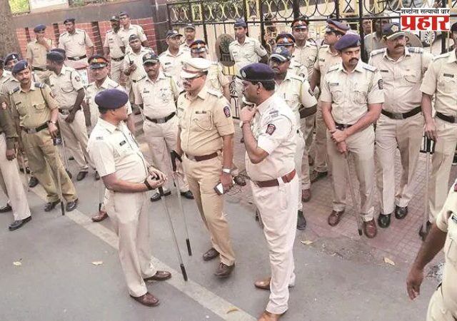 Mumbai Police Eid Security : ईद-ए-मिलादच्या पार्श्वभूमीवर मुंबईत कडेकोट बंदोबस्त; १० हजारांहून अधिक पोलीस कर्मचारी तैनात