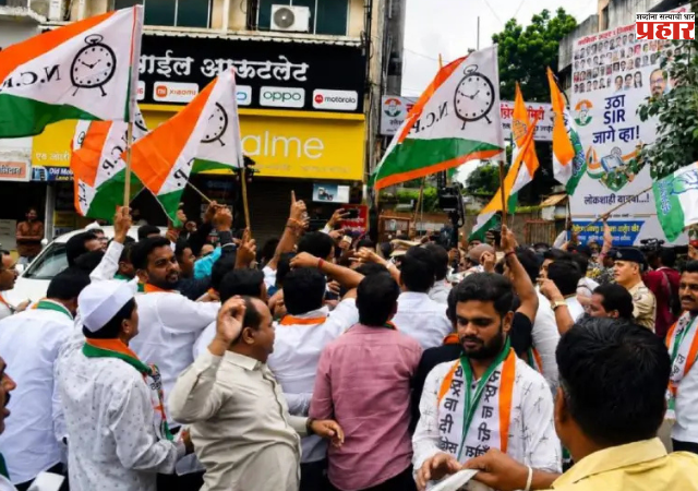 Nashik News : नाशिकमध्ये राष्ट्रवादीकडून काँग्रेस विरोधात आंदोलन , 'गुंगी गुडिया'वरून राजकारण तापलं
