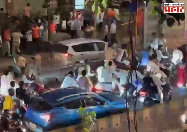 Parel Chinchpokli Tension : ईद मिलादच्या मिरवणुकीदरम्यान परळ-चिंचपोकळीत तणाव; दगडफेकीनंतर पोलिसांचा कडक बंदोबस्त, Video Viral
