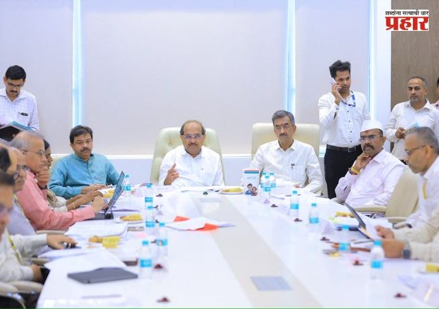 Radhakrishna Vikhe Patil : मराठा समाजाच्या मागण्यांवर शासन सकारात्मक; प्रलंबित विषयांवर तातडीने कार्यवाहीचे मंत्री राधाकृष्ण विखे पाटील यांचे निर्देश