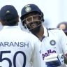 IND vs SL Mohammad Siraj : शेवटच्या षटकात ‘६, ६, ६’! सिराजने ३ चेंडूत पलटला सामना; श्रीलंकेच्या खेळाडूंनी चक्क बॅटच तपासली!