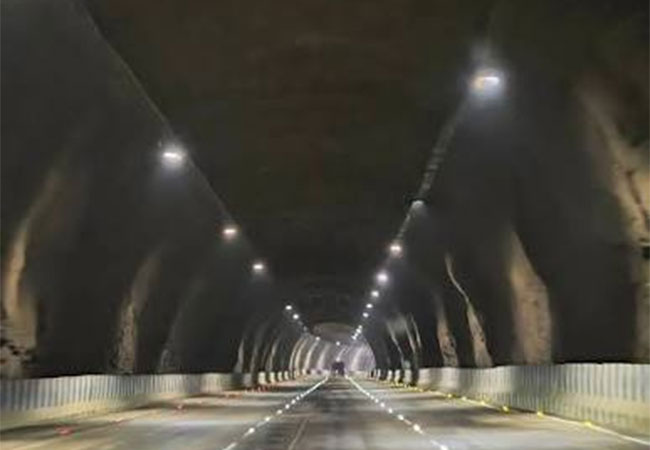 Mumbai Goa Highway : कशेडी घाटाला पर्यायी भुयारी मार्गात वाहनांवर पाण्याची गळती सुरूच